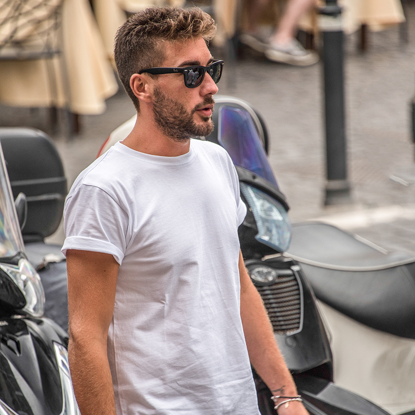 People live in Rome