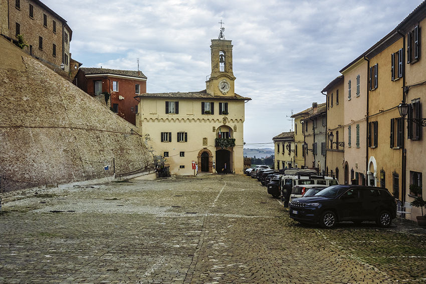 Cartoceto, Marche, Marcus Travel Journal 