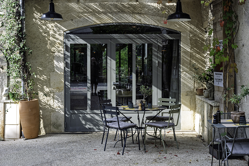 Eygalières is a very scenic towns, I rank it as one of the highlights of the area - mytravellinglens.com - Glenn Marcus
